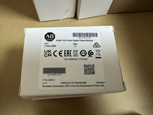 24V Allen Bradley 1734 OB8 POINT IO Module ช่องทางการออกที่ไม่ได้แยกตัว