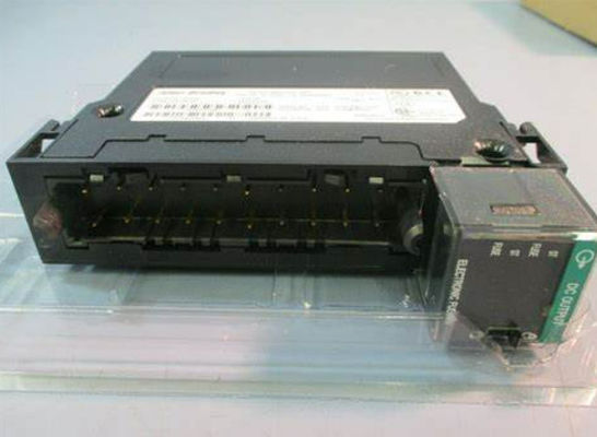 1756-OB16E Allen Bradley ControlLogix โมดูล D/O 16 จุด โฟลต 12-24 โวลต์ DC