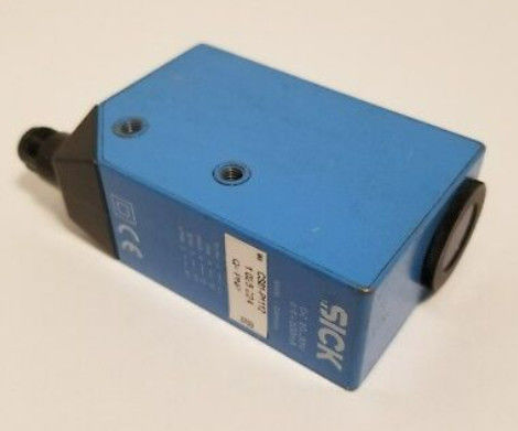 SICK CS81-P1112 เซ็นเซอร์สี CS8 เครื่องเชื่อมชาย M12 5-Pin 30.4 mm x 80 mm x 53 mm