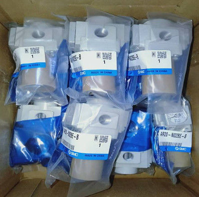 1/4 Port Size SMC ARegulator AR20-02-A AR10-A/AR40-A ซีรีส์ เซ็ต ระยะความดัน 0.05 ถึง 0.85 MPa