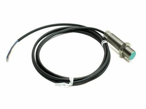 PEPPERL FUCHS 8 มม แฟลช ซันเซอร์ความจุ CBB8-18GS75-E2 สําหรับการตรวจจับแม่นยํา