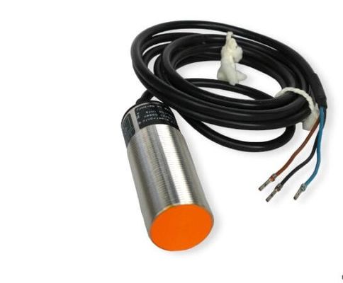 IFM Inductive Sensor II5256 IIA3010-BPKG สําหรับการตั้งตําแหน่งเครื่องจักรที่แม่นยําบนอุปกรณ์