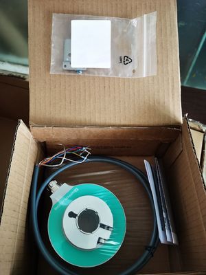 Pepperl Fuchs ENI90PL-H25JA5-1024UD1-RC1 เครื่องปรับรหัสหมุนเพิ่มเติมที่มีเวลาขึ้น 300 ns และความผิดพลาดเส้นตรง 0.1%