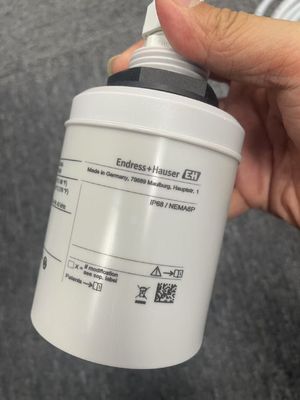 Endress Hauser FDU91-RGZAA เครื่องตรวจจับความรุนแรง ultrasonic สําหรับการวัดระดับและการไหลผ่านสําหรับการเชื่อมต่อกับ FMU9x