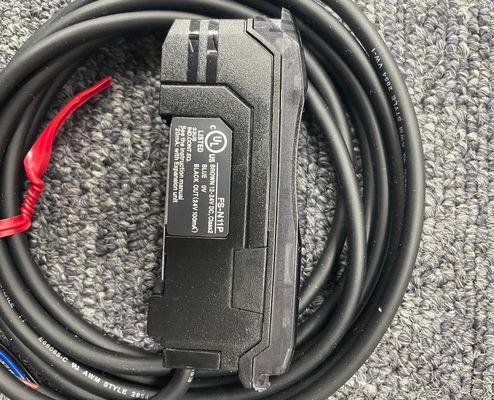 KEYENCE FS-N11P เซ็นเซอร์ไฟเบอร์ออปติกดิจิตอล พร้อม PNP Output ประเภทเคเบิลหน่วยหลัก