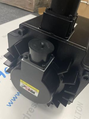 Delta Electronics/Industrial Automation ECMA-L11845RS เครื่องยนต์ AC และ DC 1500 RPM 4057 / 28650