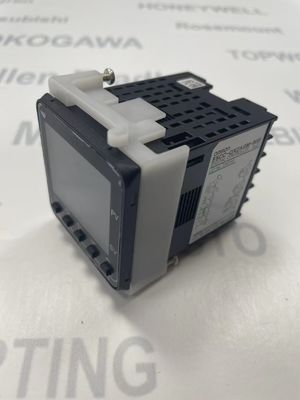 ออมรอน E5CC-QX2A M-800 แพเนลติดตั้ง PID ระบบควบคุมอุณหภูมิที่มี 16 การออกแบบดิจิตอล 0.4 kg