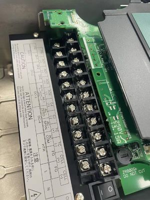 โยโกกาวะ ซิรคอนีย์ ออนไลเซอร์ออกซิเจน/ความชื้น ZR802G