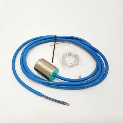 เซนเซอร์เหนี่ยวนำ P&F NJ10-30GM-N กระแส 0 ... 20 mA และความถี่สวิตชิ่ง 0 ... 200 Hz สำหรับงานอุตสาหกรรม