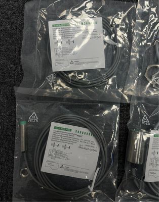 สวิตช์เหนี่ยวนำ Siemens 3RG4014-0CD00 พร้อมการป้องกันการบุกรุก IP66/67 และช่วงการวัดสูงสุด 1300 mbar 522 inH²O