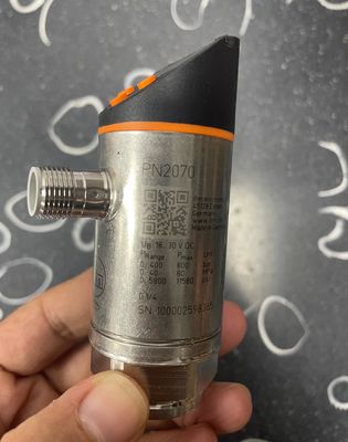 IEC 61131-9 Sdci Standard IFM Pressure Sensor with Display PN2070 เครื่องสอดคล้องเซรามิก
