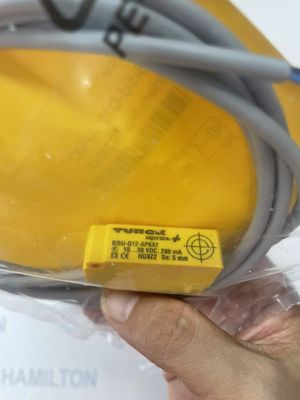 เซ็นเซอร์เหนี่ยวนำ Turck BI5U-Q12-AP6X2, ประเภท CPU Intel Atom E3827 และการตั้งค่าการทำงานจำกัดแรงบิดโดยพารามิเตอร์