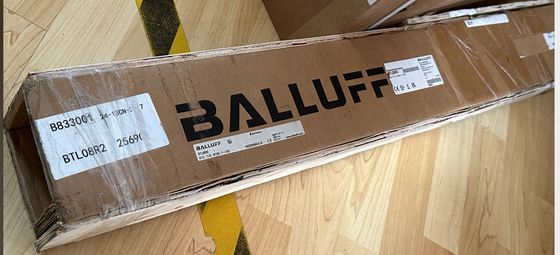 เครื่องตรวจจับความเข้มแข็งจากแม่เหล็กของ Balluff BTL5-T110-M1250-P-S103