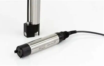 เซ็นเซอร์ออกซิเจนที่ละลายในน้ำแบบออปติคัล Endress Hauser COS61D-1009/0 Oxymax Memosens