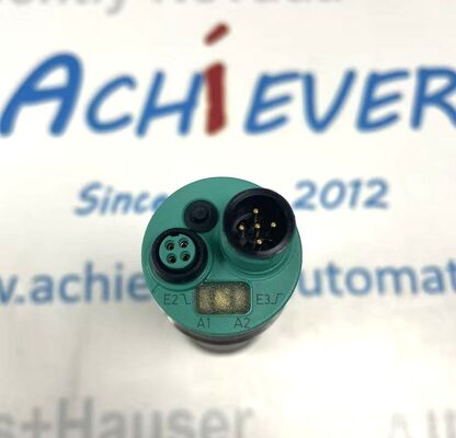 เซนเซอร์ Ultrasonic ของ Pepperl+Fuchs UCC1000-30GM-IUR2-V15