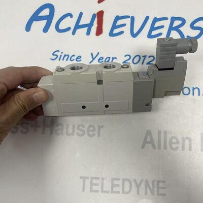 SMC SY9120-5YD-02F-Q วาล์วซอลีนอยด์ประสิทธิภาพสูง 5 ท่าสําหรับอัตโนมัติปนูแมติก