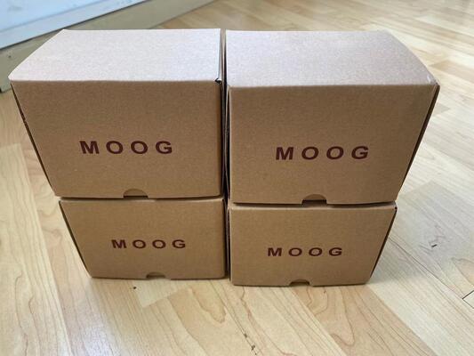 MOOG J761-003 วาล์วเซอร์โฮดรอลิกไฟฟ้า